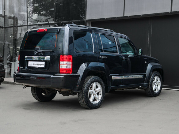 2011 Jeep Cherokee IV (KK), чёрный - вид 3