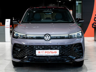 2025 Volkswagen Tiguan L Pro III (China Market), серый, 5000000 рублей, вид 3