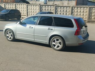 2011 Volvo V50 I Рестайлинг, серебристый, 900000 рублей, вид 4