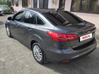 2017 Ford Focus III Рестайлинг, серый, 1270000 рублей, вид 4