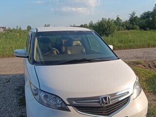 2005 Honda Elysion I, белый, 1300000 рублей, вид 2