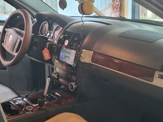 2008 Volkswagen Touareg I Рестайлинг, серый, 950000 рублей, вид 5