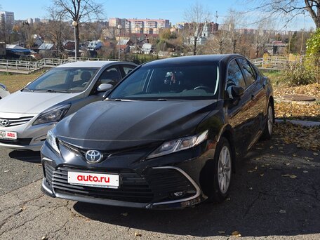2021 Toyota Camry VIII (XV70) Рестайлинг, чёрный, 2400000 рублей, вид 1