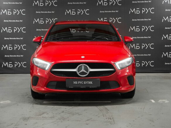 2019 Mercedes-Benz A-Класс 200 IV (W177), красный, 1800000 рублей - вид 1