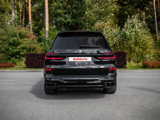 2025 BMW X7 40i I (G07) Рестайлинг, чёрный, 14500000 рублей, вид 5