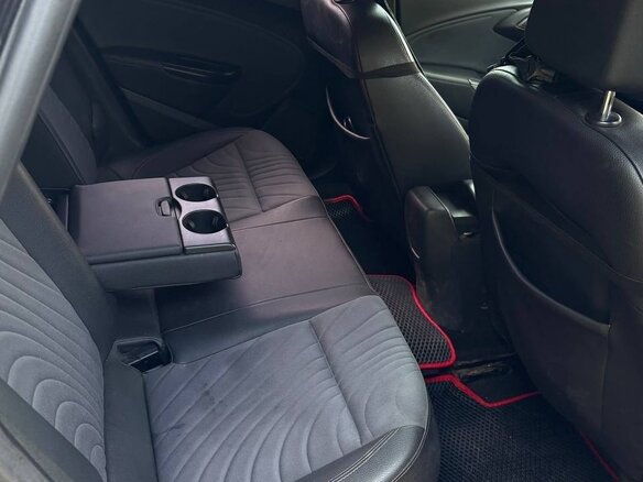 2014 Opel Astra J Рестайлинг, чёрный, 800000 рублей - вид 7