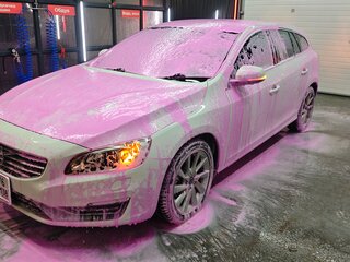 2015 Volvo V60 I Рестайлинг, белый, 1850000 рублей, вид 4