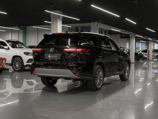 2026 Toyota Highlander IV (XU70), чёрный, 5450000 рублей, вид 5