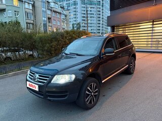 2006 Volkswagen Touareg I, чёрный, 685000 рублей, вид 3