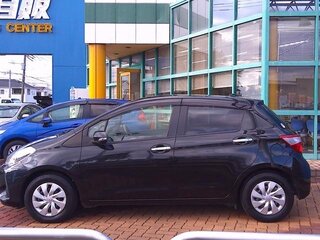 2017 Toyota Vitz III (XP130) Рестайлинг 2, чёрный, 870000 рублей, вид 5