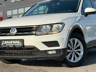 2017 Volkswagen Tiguan II, белый, 1849000 рублей, вид 2
