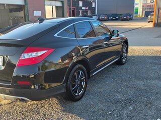 2014 Honda Crosstour I Рестайлинг, чёрный, 1600000 рублей, вид 4