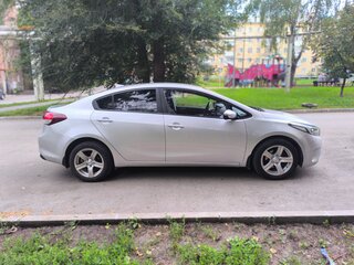 2017 Kia Cerato III Рестайлинг (Classic), серебристый, 1099000 рублей, вид 2