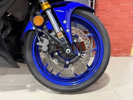 2019 Yamaha YZF-R3, синий, 570000 рублей, вид 3