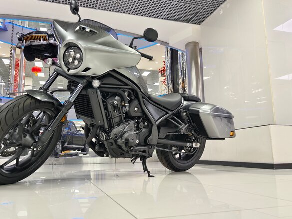 2026 Honda CMX 1100 Rebel, серый, 1550000 рублей - вид 2