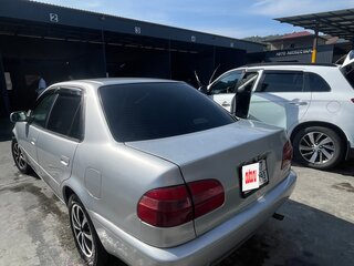 2000 Toyota Corolla VIII (E110) Рестайлинг, серебристый, 300000 рублей, вид 2