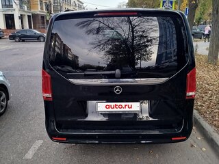 2023 Mercedes-Benz V-Класс Extra Long 300 d экстра длинный III (W447) Рестайлинг, чёрный, 9500000 рублей, вид 3