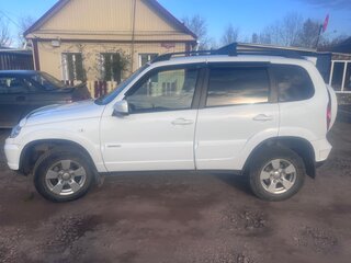2012 Chevrolet Niva I Рестайлинг, белый, 750000 рублей, вид 5