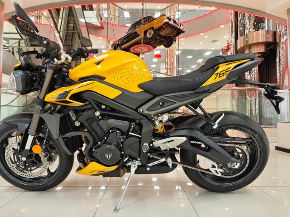 2025 Triumph Street Triple, жёлтый, 1550000 рублей - вид 29
