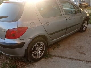 2004 Peugeot 307 I, серебристый, 260000 рублей, вид 3