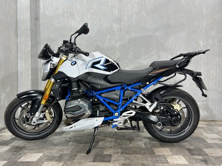 2017 BMW R 1200 R, белый, 895000 рублей, вид 2