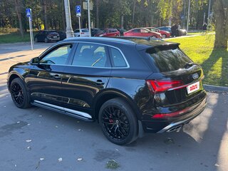 2021 Audi Q5 L 45 TFSI II (FY) Рестайлинг, чёрный, 4250000 рублей, вид 1