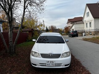 2001 Toyota Corolla IX (E120, E130), белый, 480000 рублей, вид 1