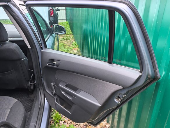 2011 Opel Astra H Рестайлинг, серебристый, 570000 рублей - вид 14