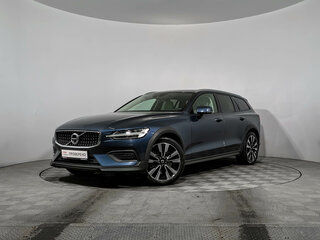2020 Volvo V60 Cross Country II, голубой, 3890000 рублей, вид 1