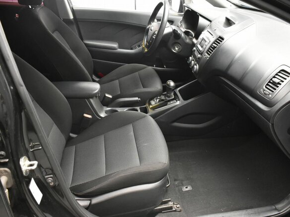 2017 Kia Cerato III Рестайлинг (Classic), чёрный, 967000 рублей - вид 13