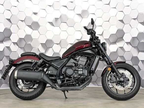 2022 Honda CMX 1100 Rebel, красный, 999000 рублей - вид 2