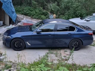 2021 BMW 5 серии 520d xDrive VII (G30/G31/G38) Рестайлинг, синий, 4500000 рублей, вид 5
