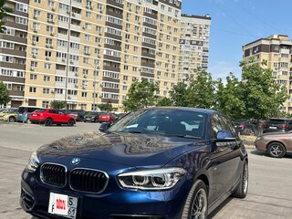 2017 BMW 1 серии 118i II (F20/F21) Рестайлинг, синий, 1550000 рублей, вид 2