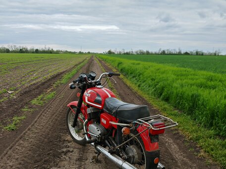 1987 CZ 350, красный, 150000 рублей, вид 3
