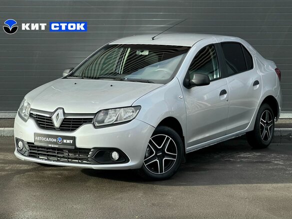 2017 Renault Logan II, серебристый, 599000 рублей