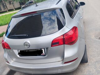 2013 Opel Astra J Рестайлинг, серебристый, 500000 рублей, вид 4