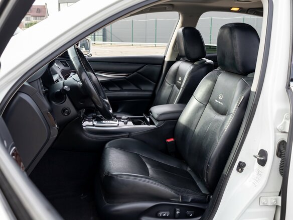 2011 Infiniti M25 IV, белый, 1695000 рублей - вид 10