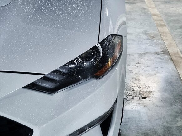 2018 Ford Mustang VI Рестайлинг, белый, 3000000 рублей - вид 15