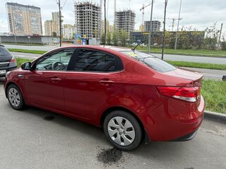 2015 Kia Rio III Рестайлинг, красный, 1000000 рублей, вид 2