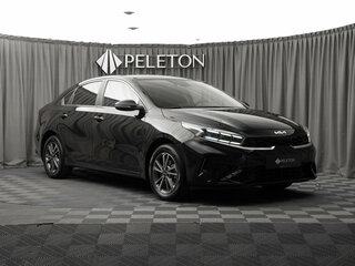 2022 Kia Cerato IV Рестайлинг, чёрный, 2490000 рублей, вид 2