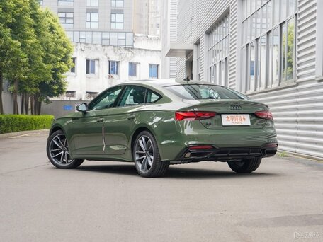 2023 Audi A5 Sportback 40 TFSI II (F5) Рестайлинг, зелёный, 5000000 рублей, вид 4