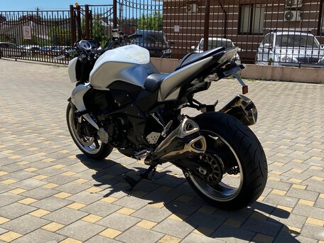 2009 Kawasaki Z 1000, серебристый, 715000 рублей, вид 4