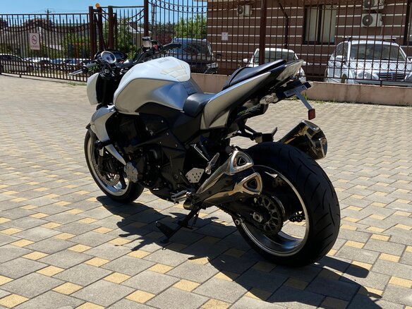 2009 Kawasaki Z 1000, серебристый, 715000 рублей - вид 3