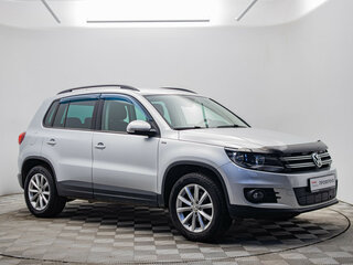 2016 Volkswagen Tiguan I Рестайлинг, серебристый, 1450000 рублей, вид 3
