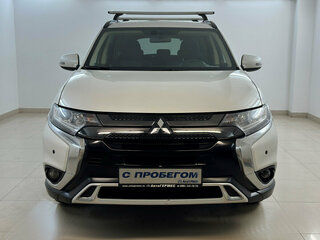 2021 Mitsubishi Outlander III Рестайлинг 3, белый, 2120000 рублей, вид 2