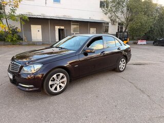 2011 Mercedes-Benz C-Класс 180 BlueEFFICIENCY III (W204) Рестайлинг, коричневый, 1450000 рублей, вид 1