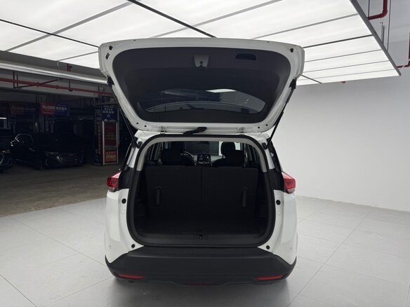 2022 Chevrolet Orlando II, белый, 1547000 рублей - вид 8