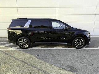 2022 Kia Carnival IV, чёрный, 3115000 рублей, вид 4