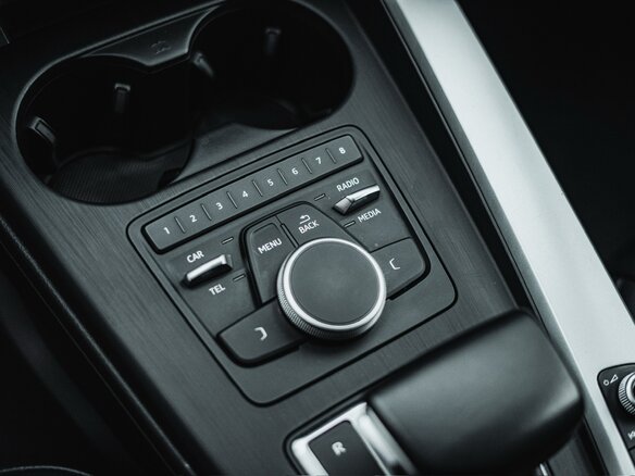 2017 Audi A4 V (B9), чёрный - вид 27