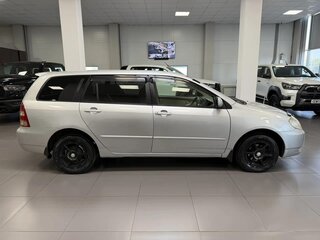 2001 Toyota Corolla Fielder IX (E120, E130), серебристый, 570000 рублей, вид 5